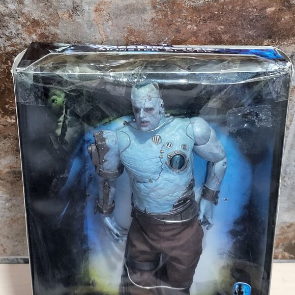 Jakks Pacific Van Helsing Frankensteins Monster Slayer Action Figure 2004 - Picture 10 of 10